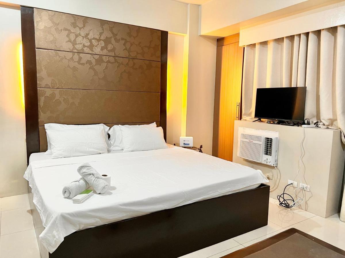 Kiel 5-Star Condo Hotel Across Naia Manila Airport Terminal 3 Пасай Экстерьер фото